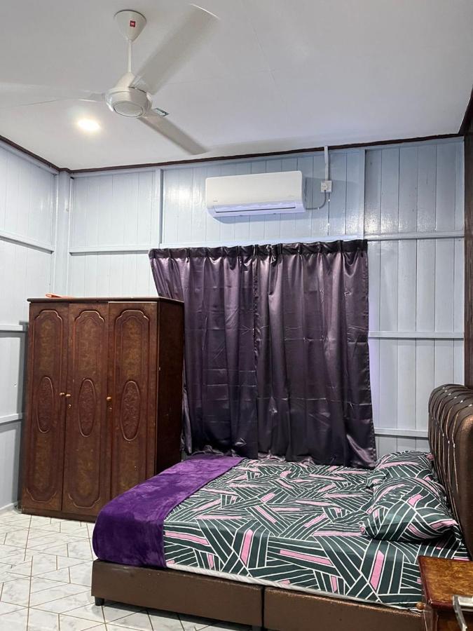 Lavender Homestay Desa Chendering 3 Bedrooms Куала-Тренгану Екстер'єр фото